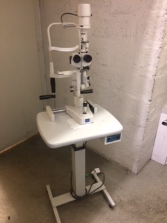 SL 990/5 Slit Lamp with Table