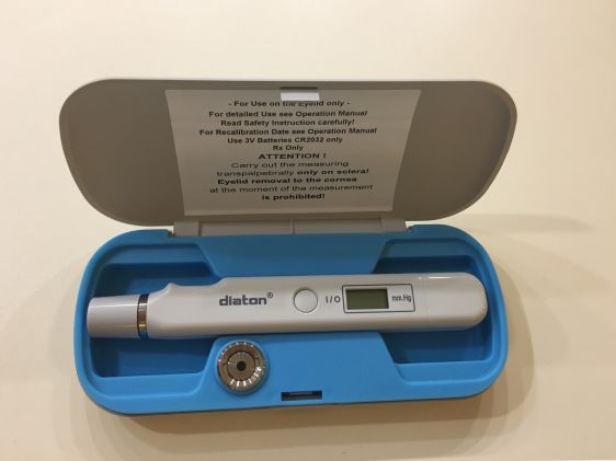 Diaton hand held tonometer