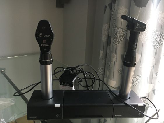 Keeler Vista ophthalmoscope and ret set