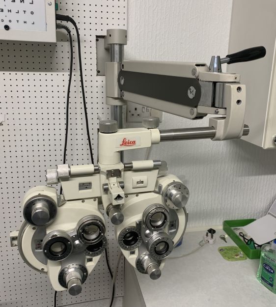 Leica Phoropter Head with Wall Mounted Arm