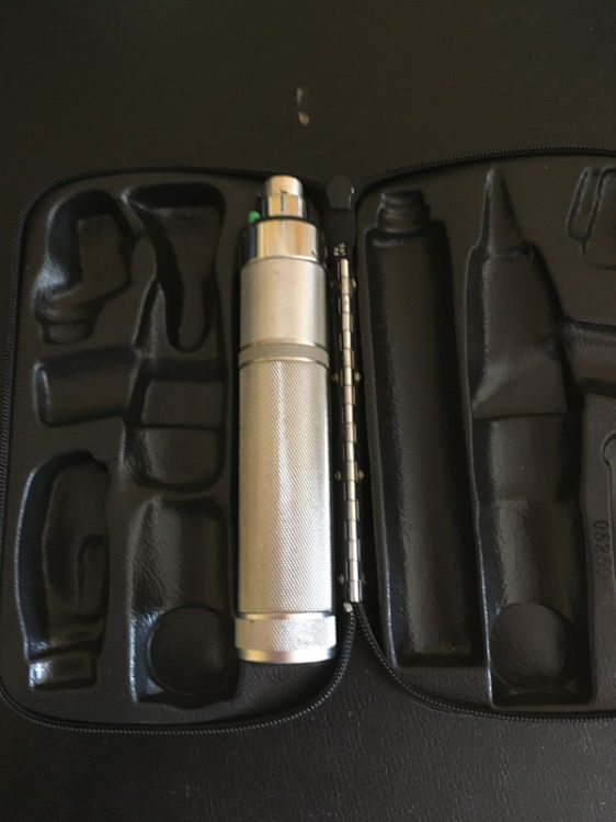 Welch-Allyn ophthalmoscope handle