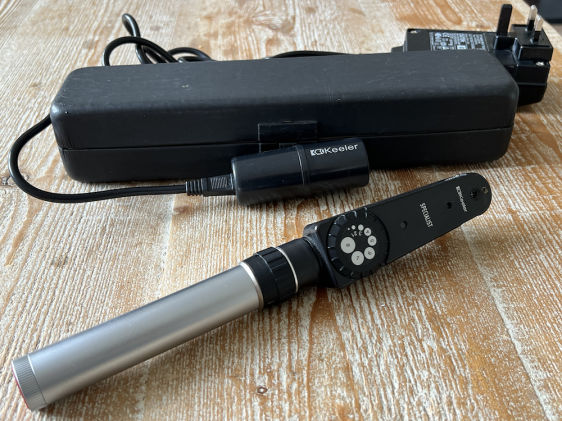 Keeler Specialist 3.6V Ophthalmoscope and charger