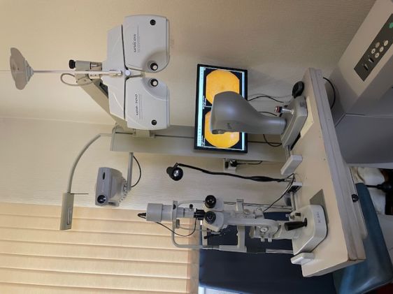 Topcon IS600 + fundus camera + slit lamp