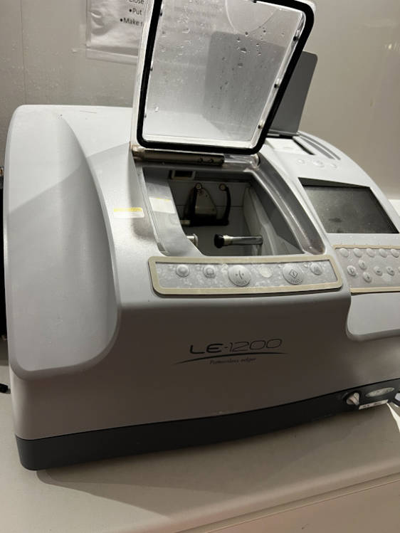 Nidek LE1200 Edger/ ICE Mini+ blocker Used Lens Edgers Lab