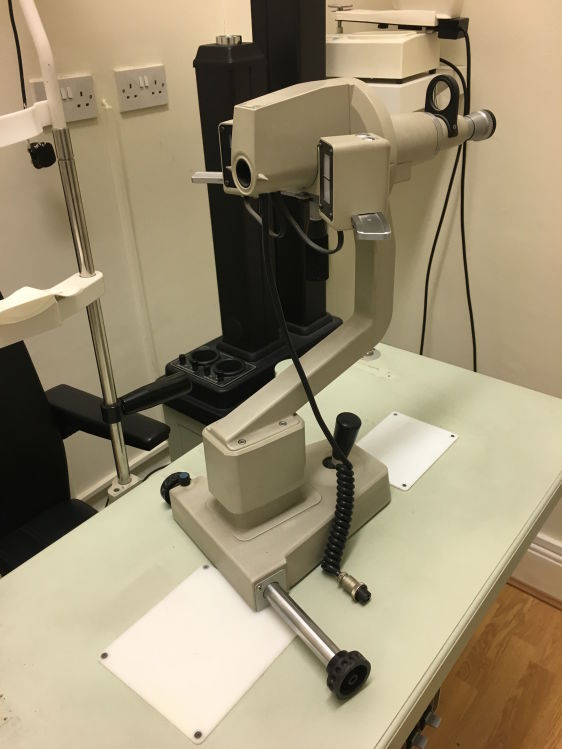 Keratometer ( CSO style)
