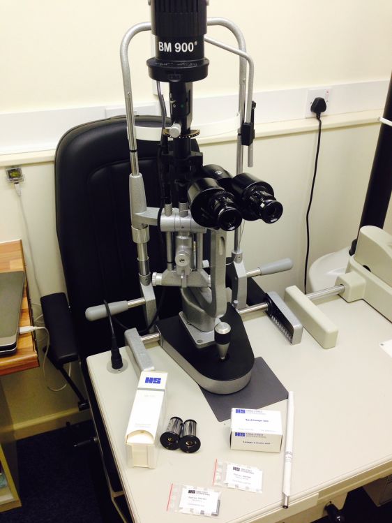 Haag-Streit BM900 Slit-lamp