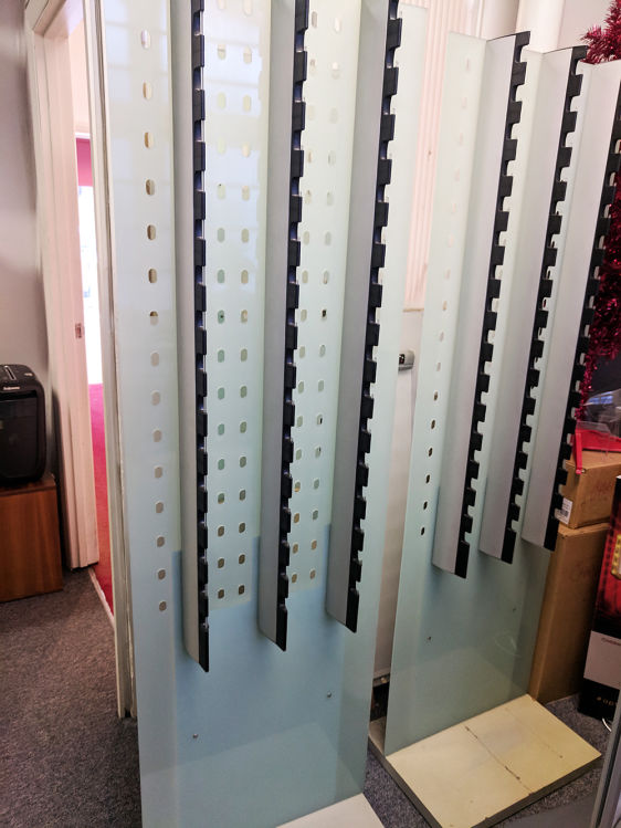 A pair of lockable spectacle frame stands
