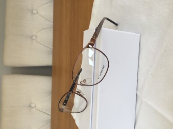 Givenchy VGV 436S Colour 568S (54:18:140)