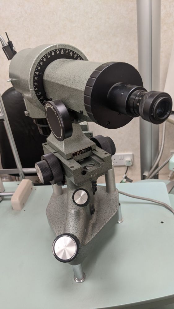 Kelvin Keratometer