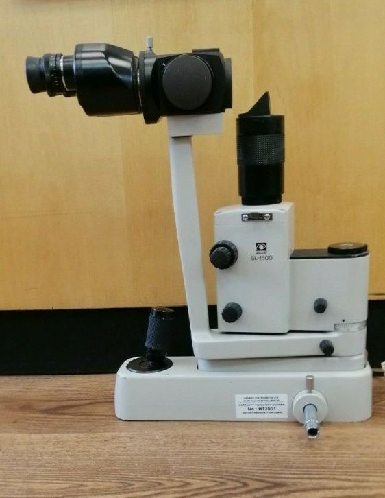 Nidek SL-1600 Slit Lamp