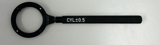 Oculus cross cyl with 0.50 on the handle