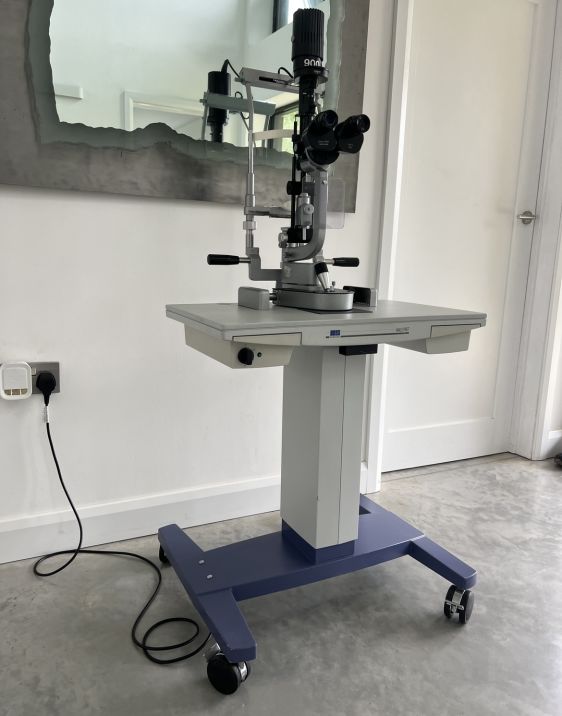 Haag-Streit BQ 900 Slit Lamp with HSM 901 Adjustab