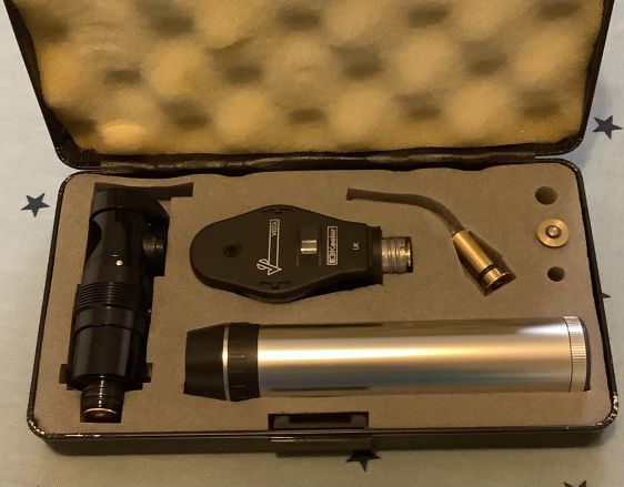 Vista Ophthalmoscope and spot retinoscope set