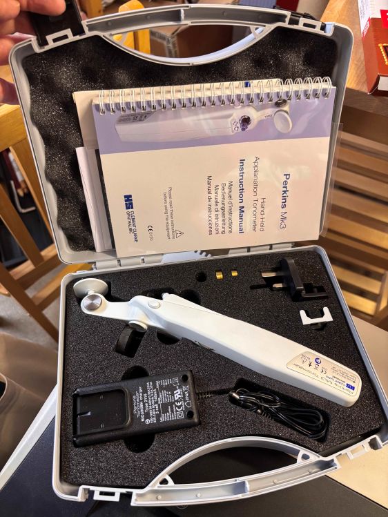 Perkins MK3  tonometer 