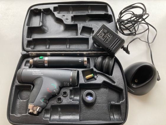 Welch Allyn Panoptic Ophthalmoscope and charger