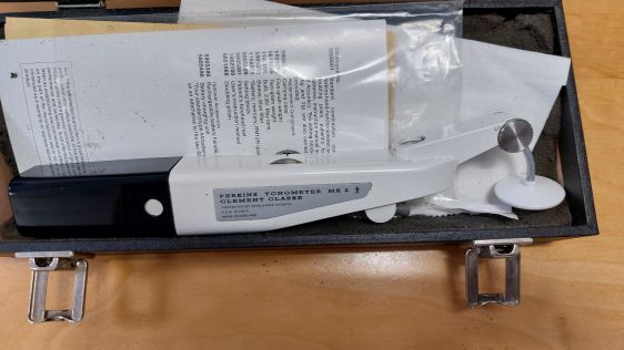 Perkins Tonometer MK2 Clement Clarke Original with