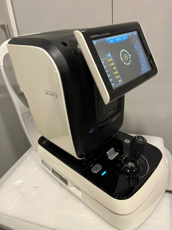 Autorefractometer/keratometer Huvitz HRK-8000A
