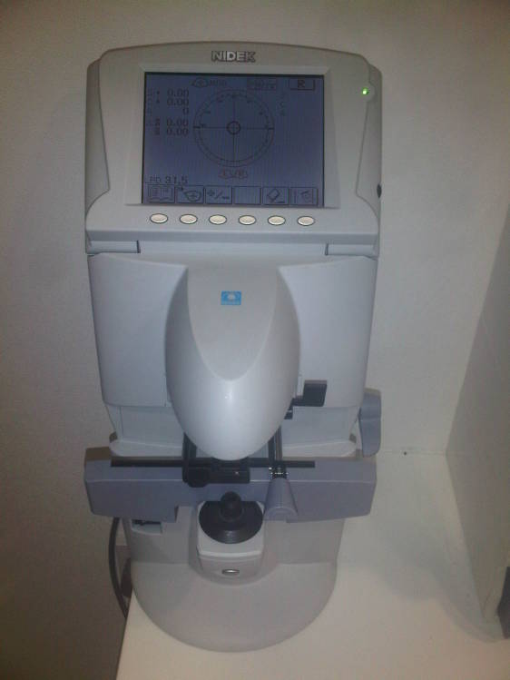 Nidek Lensmeter LM-1200