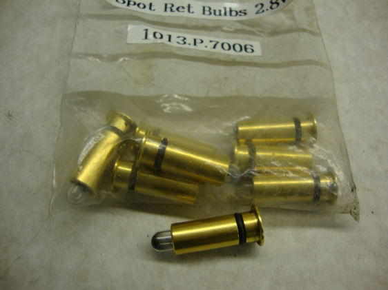 2.8v Keeler spot ret bulbs x 8