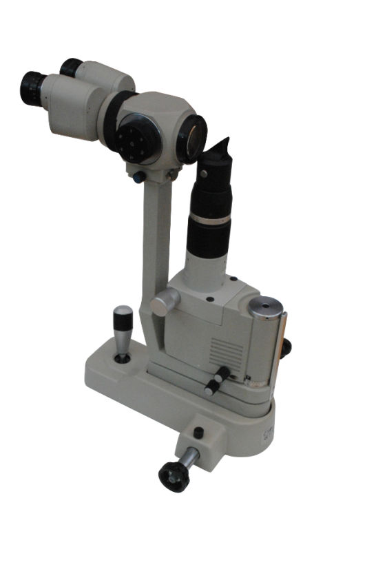 CSO 980 40 x mag Slit Lamp