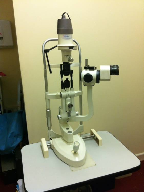 I view Acuvision H/S type slit lamp