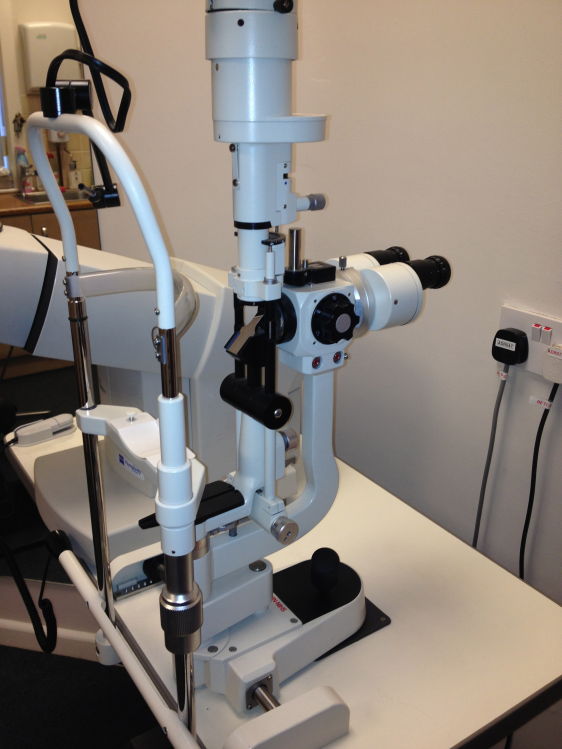 Shin Nippon Slit Lamp plus Table