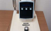 Keeler pulsair desktop tonometer 